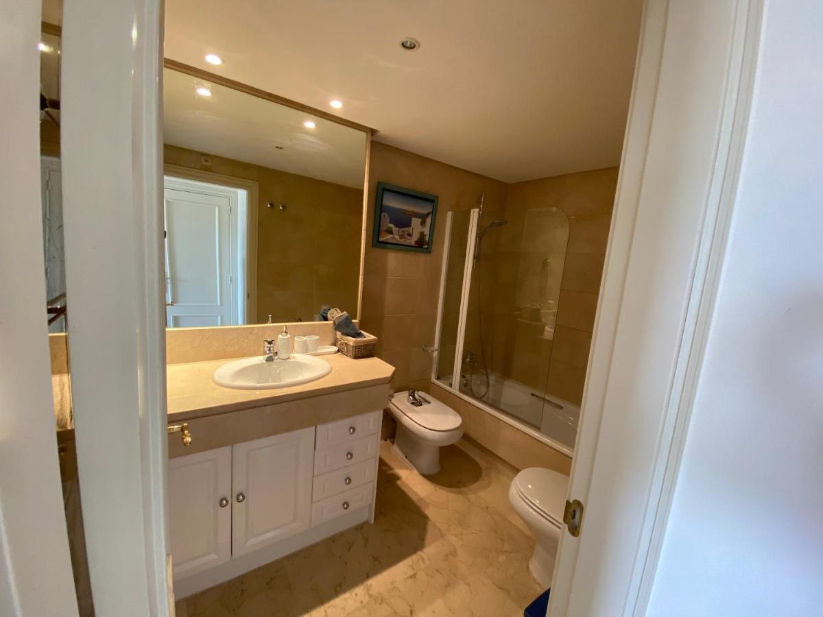 Exclusive Puerto Banus Beach Apartment Free Parking Wifi & Swimming Pool Μαρμπέλλα Εξωτερικό φωτογραφία